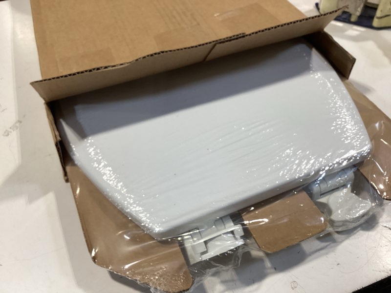 Condition photo showing Good Condition for bemis 500ec 390 toilet seat with easy clean & change hinges, 1 pack round, cotton white