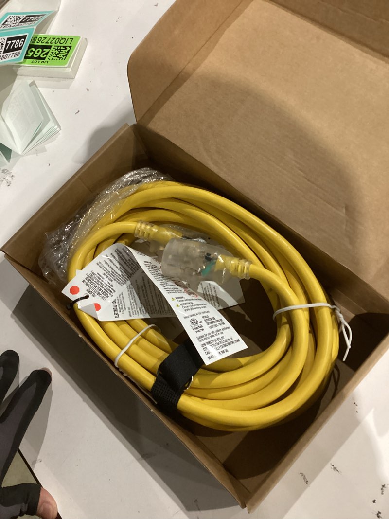 25ft 12/3 gauge heavy duty outdoor extension cord waterproof, weatherproof -58°f to 140°f with light