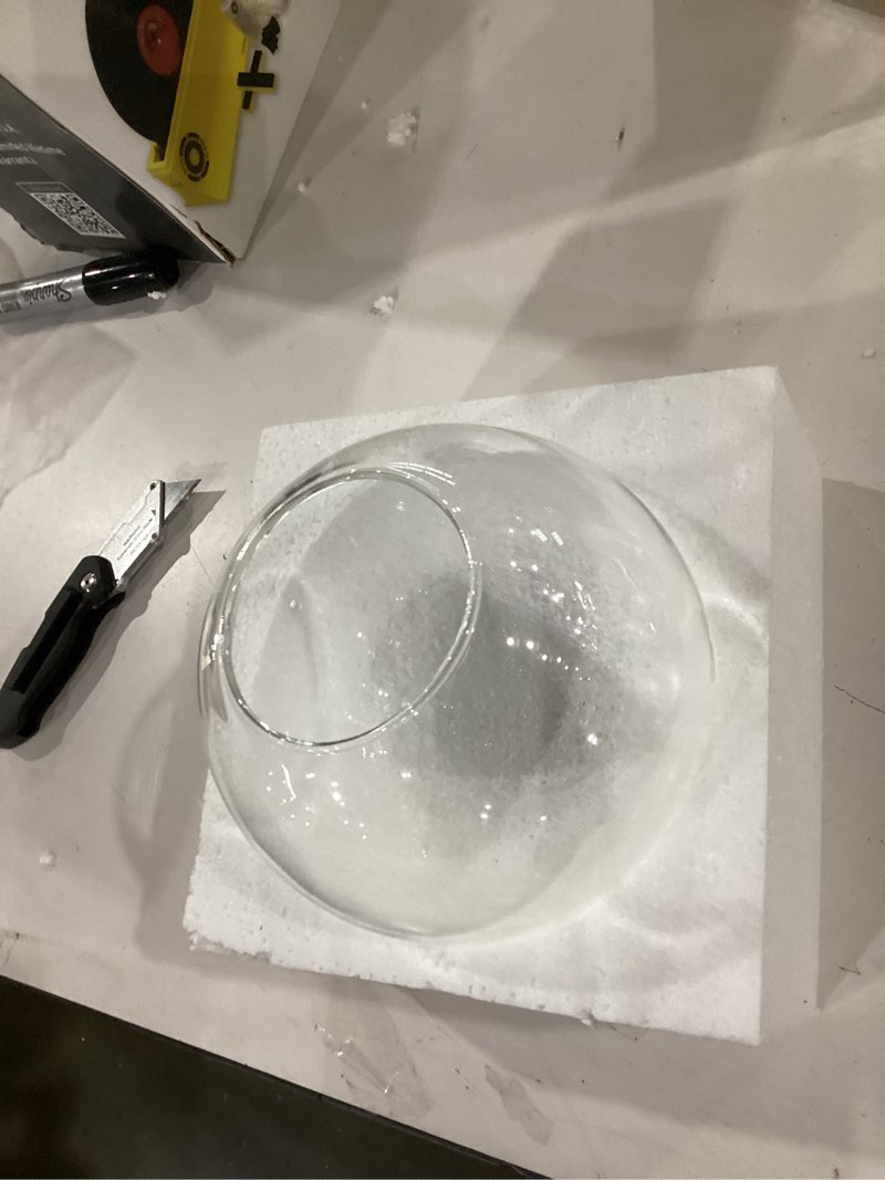 Condition photo showing New/Like New for KoKo&Yukina 6 Inch Clear Glass Globes Shade Replacement Glass Shades - 2.67" Fitter Opening - Lighting Fixture Replacement 6" High Clear 1 Pack
