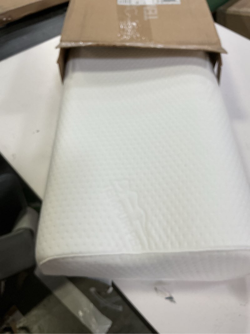 Condition photo showing Good Condition for Tempur-Pedic TEMPUR-Ergo Neck Pillow, Large Profile, White