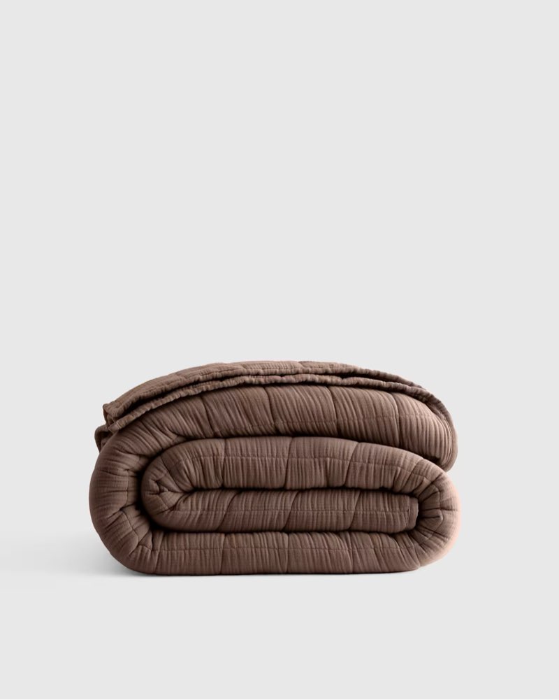 quince organic cotton gauze box quilt color chocolate full/queen