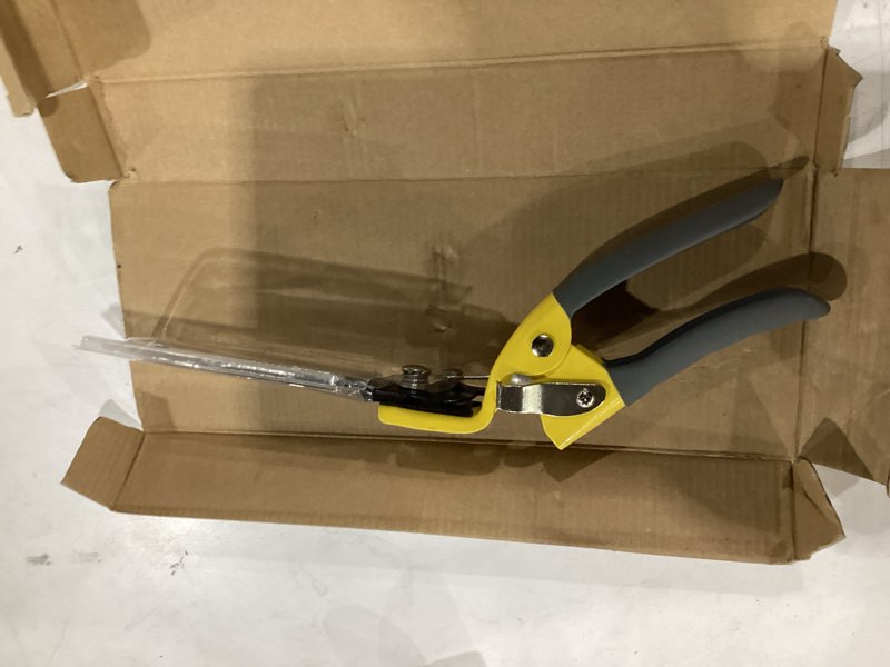 Condition photo showing New/Like New for upgraded grass shears, hand grass clippers, grass trimming shears for garden, lawn edges