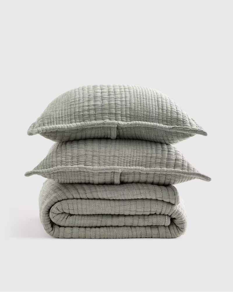 organic cotton channel stitch coverlet set  color is  green size king