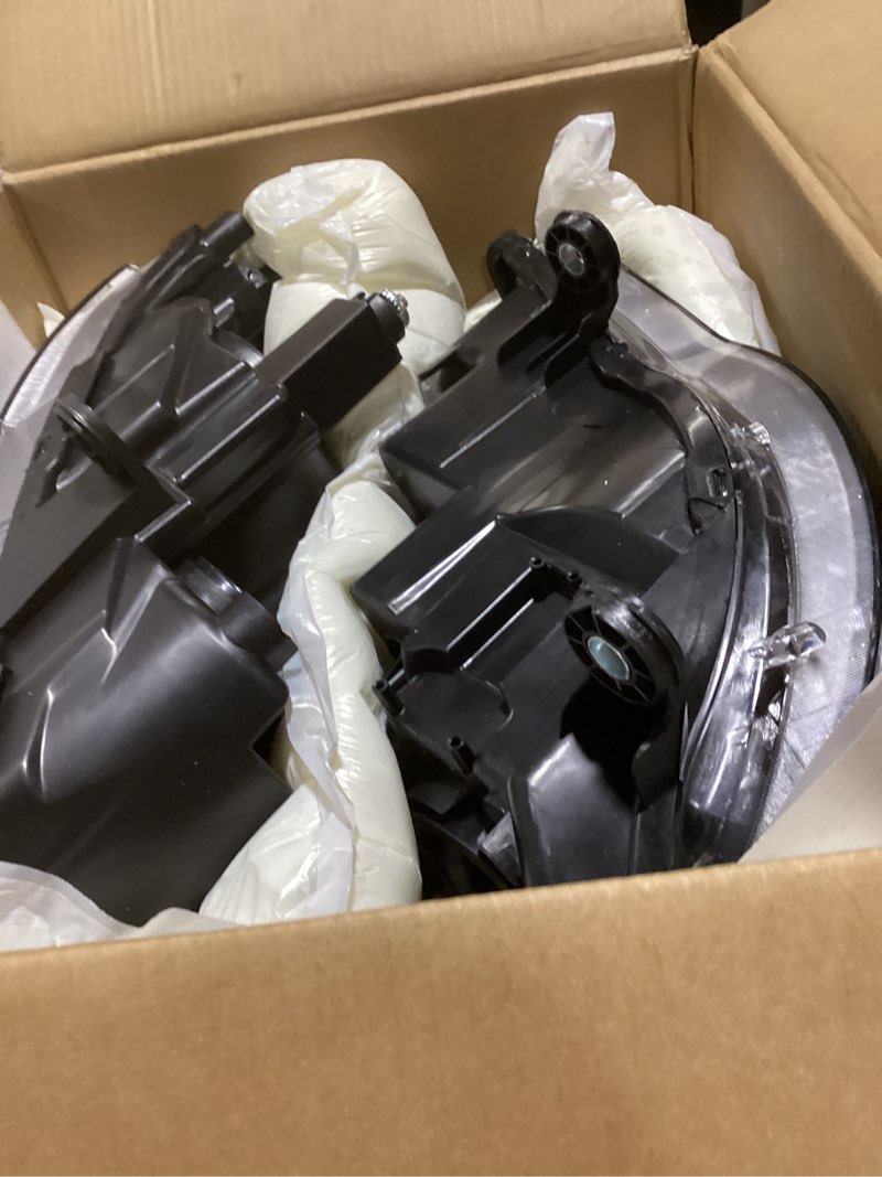 Condition photo showing Good Condition for Headlights Assembly Black Housing fit for 2011-2020 Dodge Grand Caravan,2008-2016 Chrysler Town & Country Head Light Headlamp Driver and Passenger Side, Black Housing Amber Side