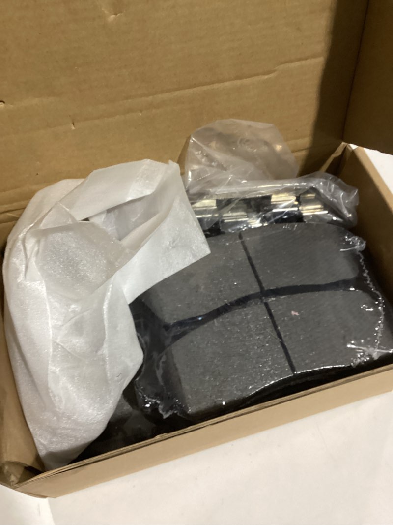 D757 D824 8pcs Ceramic Front Rear Brake Pads With Clips Fit For 2000-2005 For Excursion,1999-2004 Fo