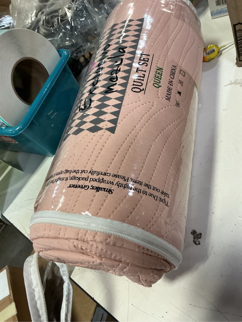 Condition photo showing Good Condition for Quilted Cotton 3-Pc. Coverlet Set, King