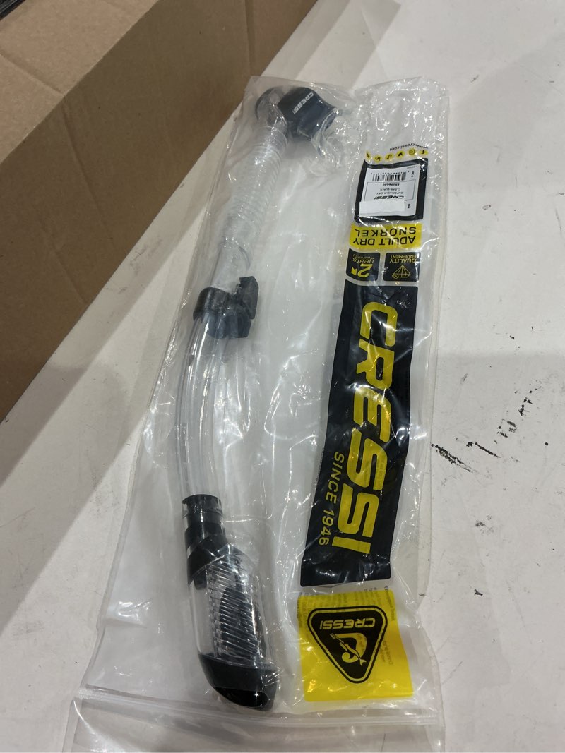 Condition photo showing Good Condition for cressi adult diving dry snorkel with splash guard and top valve - supernova dry: designed in italy clear/black [d]