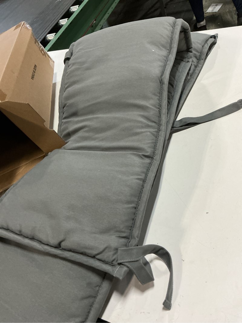 Condition photo showing Good Condition for thickened bedding set, anti-collision pad for cornor side (gray)