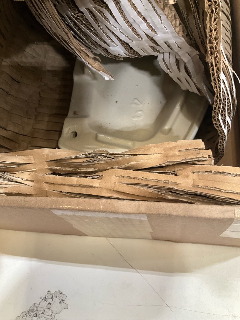 Condition photo showing Good Condition for american standard 735122-400.020 cadet 3 toilet tank cover, 10-in, white cadet 10 in