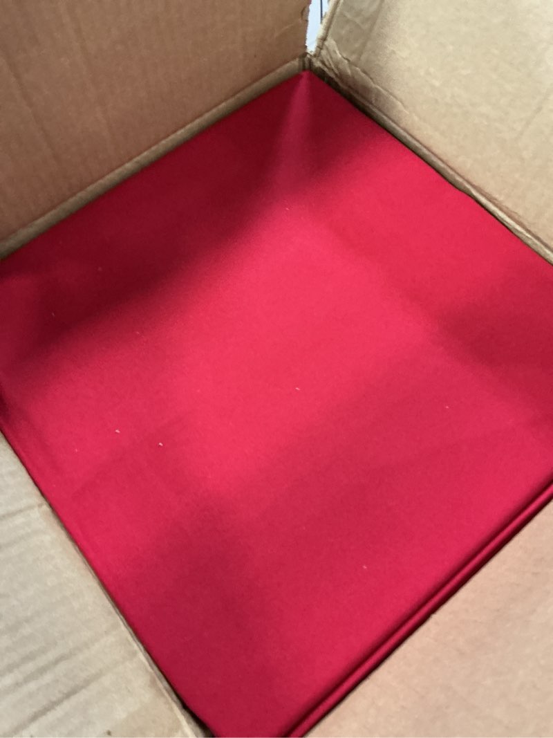 Condition photo showing New/Like New for pureegg rectangle table cloth 60" x 84" – 8 packs, durable polyester tablecloth offers reusable & washable protection, ideal for outdoor party, picnic, wedding, banquet and birthday, red red 84" x 60" (rectangular)