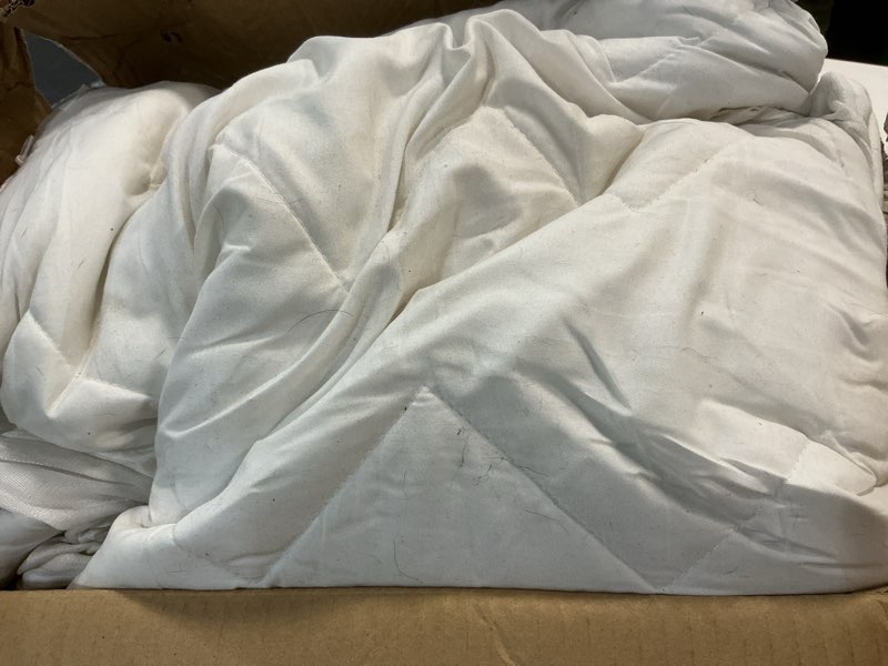 Condition photo showing As Is for bwarm premium multi-zone electric heated mattress pad queen size, 60" x 80", dual controllers, 9 heat settings, 1-12 hours auto off, individual body and feet settings, machine washable