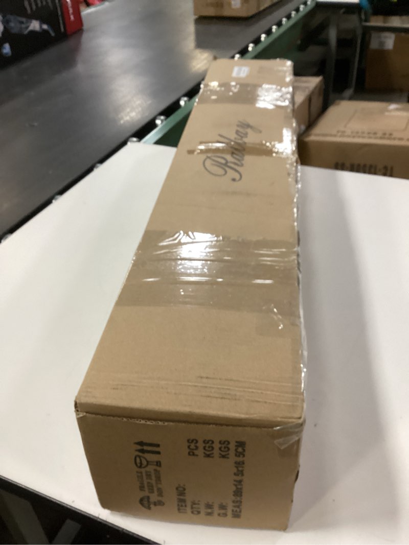 https://lotting-media.assets.bidfta.com/lotting_318e77b9-bee5-4bfb-8b39-e53b15e7bccd