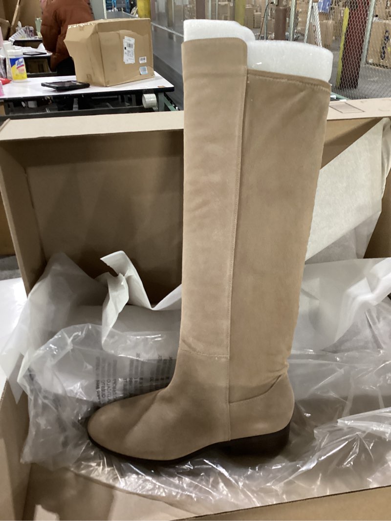 Condition photo showing New/Like New for Lucky Brand Women's Calypso Boot size 10m
