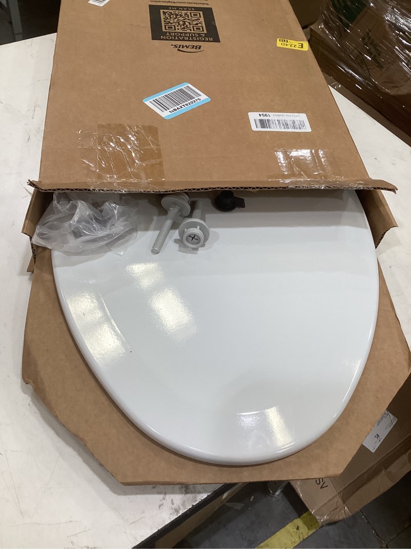 Condition photo showing Good Condition for bemis 1500ec 390 lift-off wood elongated toilet seat, cotton white (pack of 1)