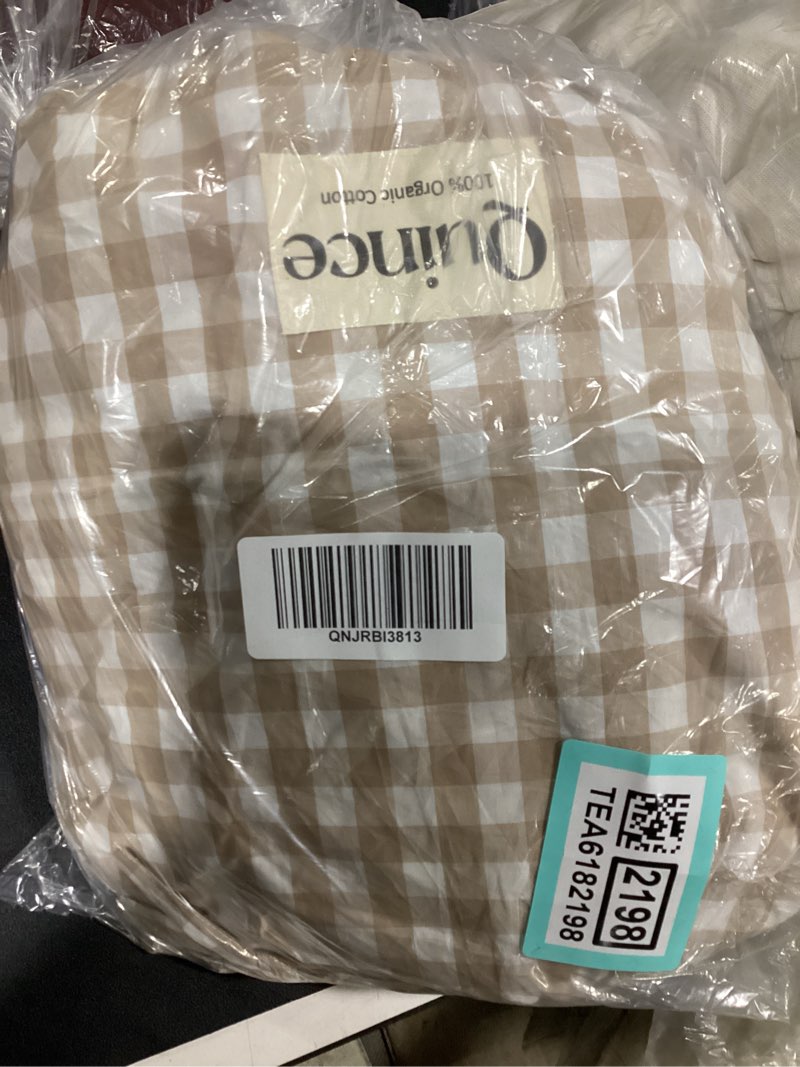 Condition photo showing Good Condition for picnic styled quince sheet cover set possibly incomplete twin/full