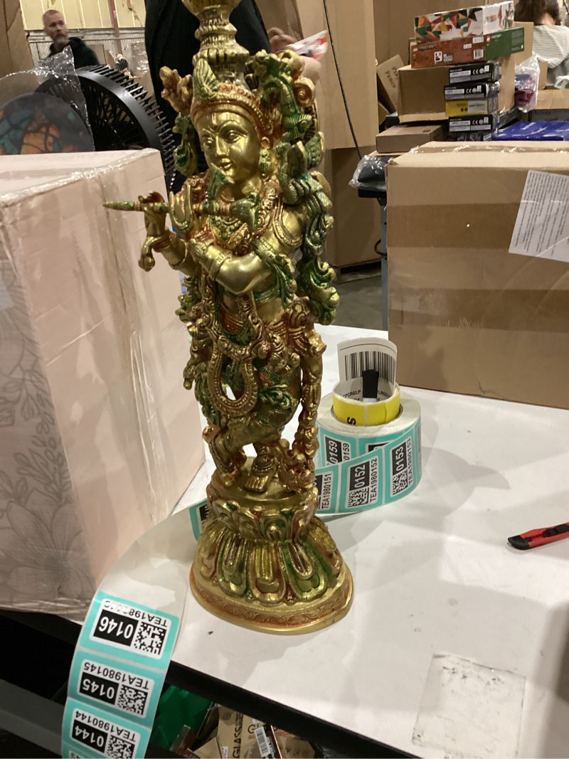 Golden statue 