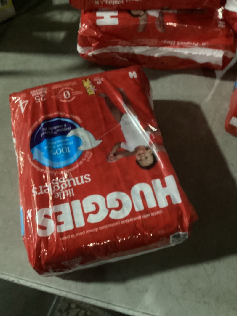 Condition photo showing New/Like New for huggies size 4 diapers, little movers baby diapers, size 4 (22-37 lbs), 22 count, packaging may vary size 4 22