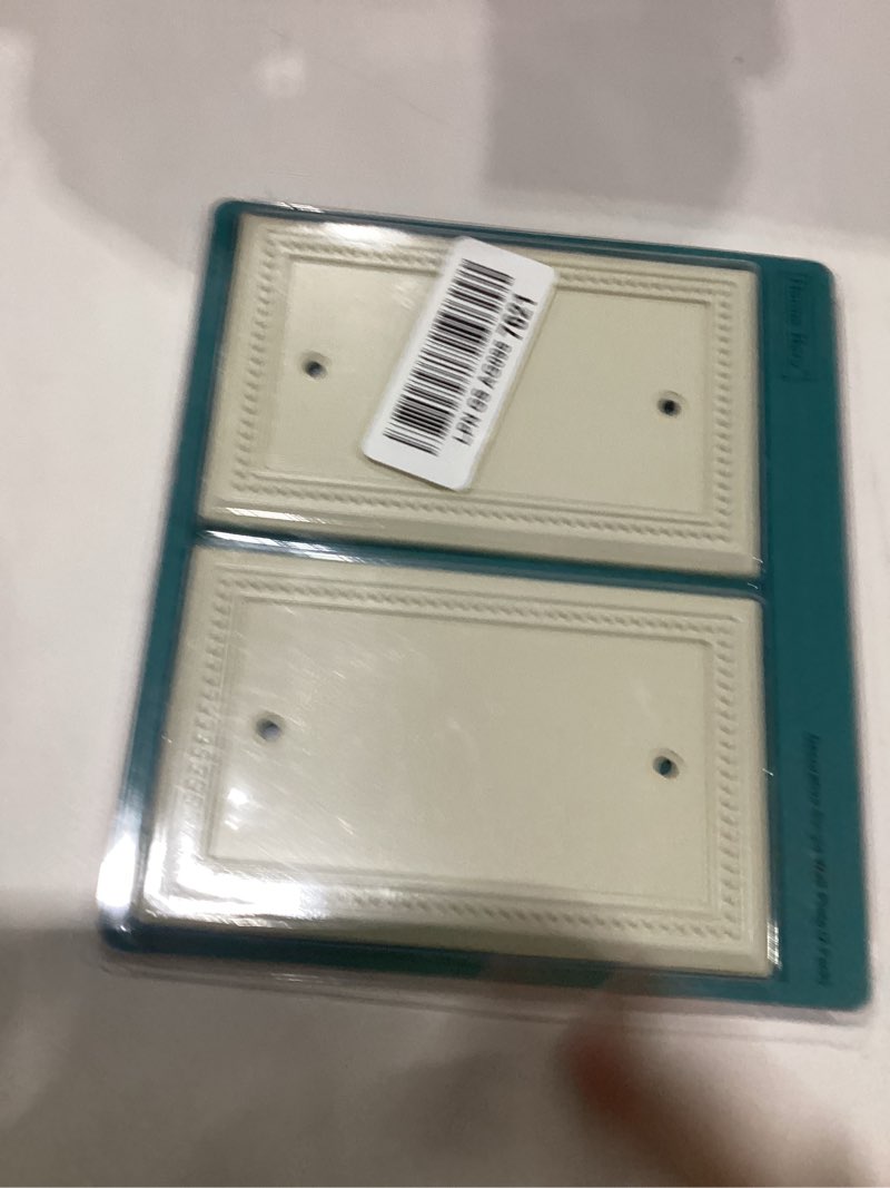 Condition photo showing New/Like New for henne bery sunken pearls heavy duty switch plate/wall plate/outlet cover (single blank 2pk, light almond single blank 2pk light almond