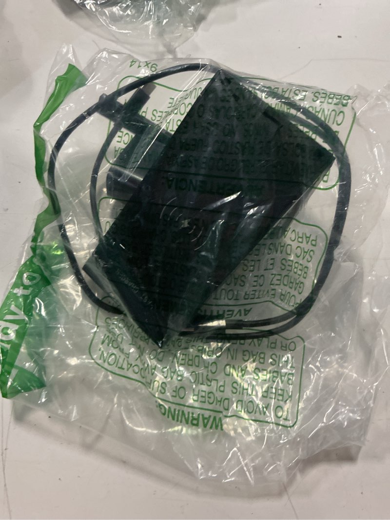 Condition photo showing As Is for wireless charger station,15w desk wireless charging stand 20w usb c adapter for apple iphone 17 pro/17/17/air/16 pro/16e/16 plus/15/14/13,samsung galaxy s25/s24/s23/s22/z flip fold/note 20,google etc black