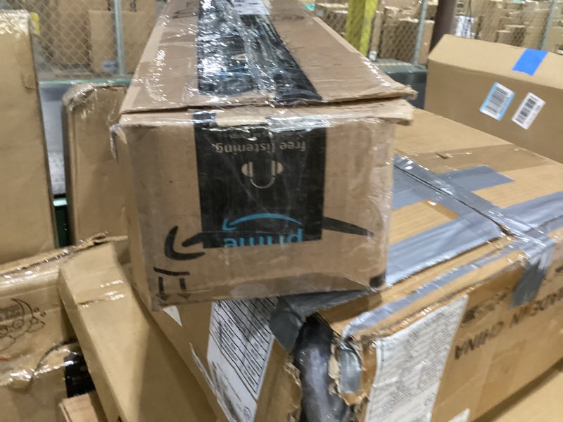 Condition photo showing Good Condition for Loloi Darby Collection DAR-07 Pebble/Sand 2'-7" x 4' Accent Rug