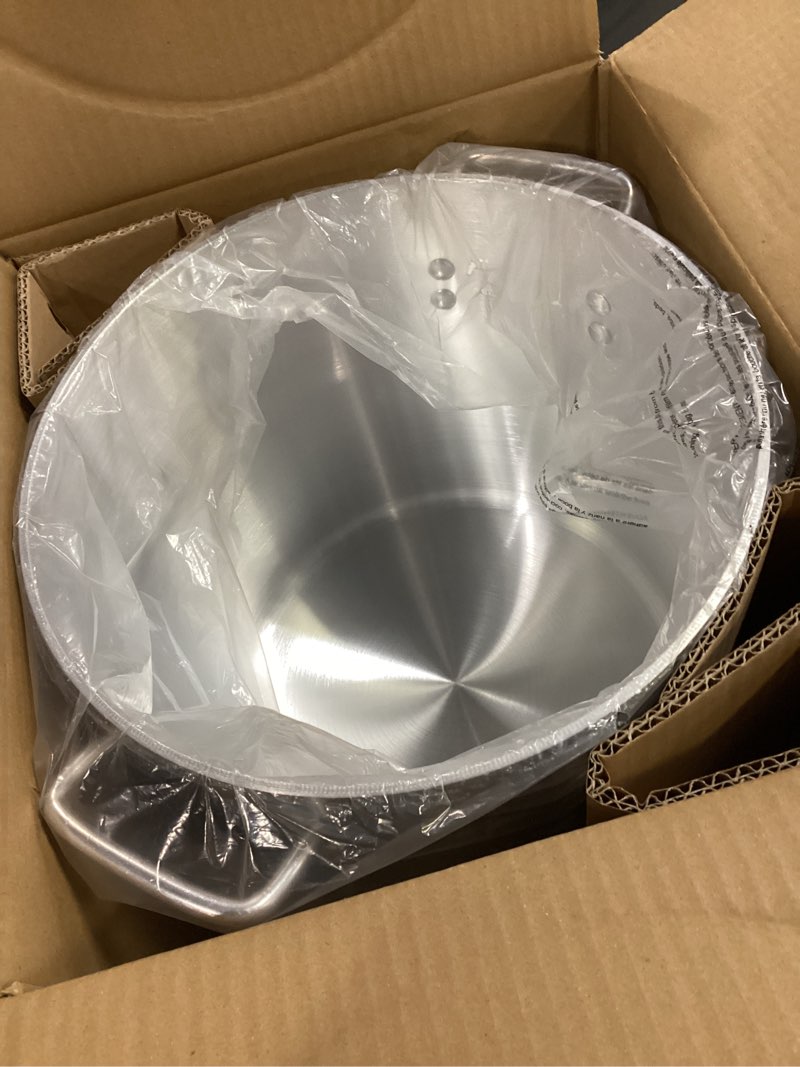 Condition photo showing New/Like New for winco alst-20 elemental 20 quart aluminum stock pot