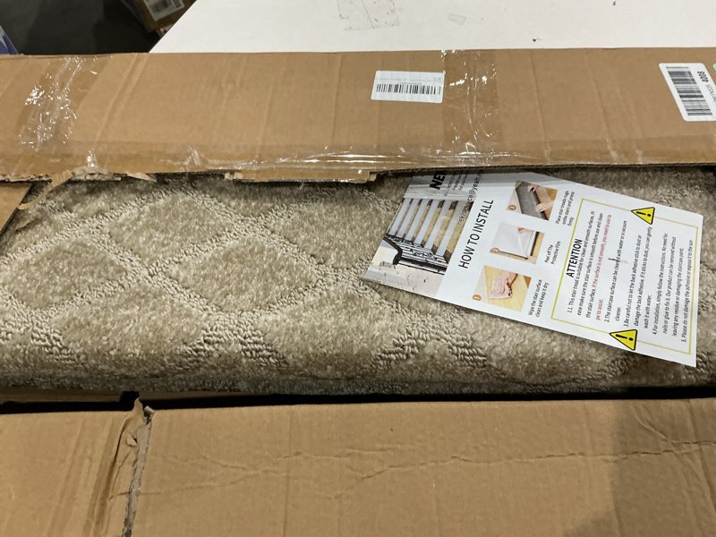 Condition photo showing Good Condition for cosy homeer edging stair treads non-slip carpet mat 28inx9in indoor stair runners for wooden steps, edging stair rugs for kids and dogs, 100% polyester tpe backing(4pc, beige) beige 28 x 9 inches (4 pieces)