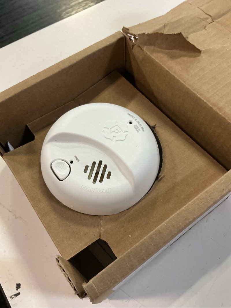 Condition photo showing As Is for first alert smico110, 10-year battery combination smoke & carbon monoxide alarm, 1-pack