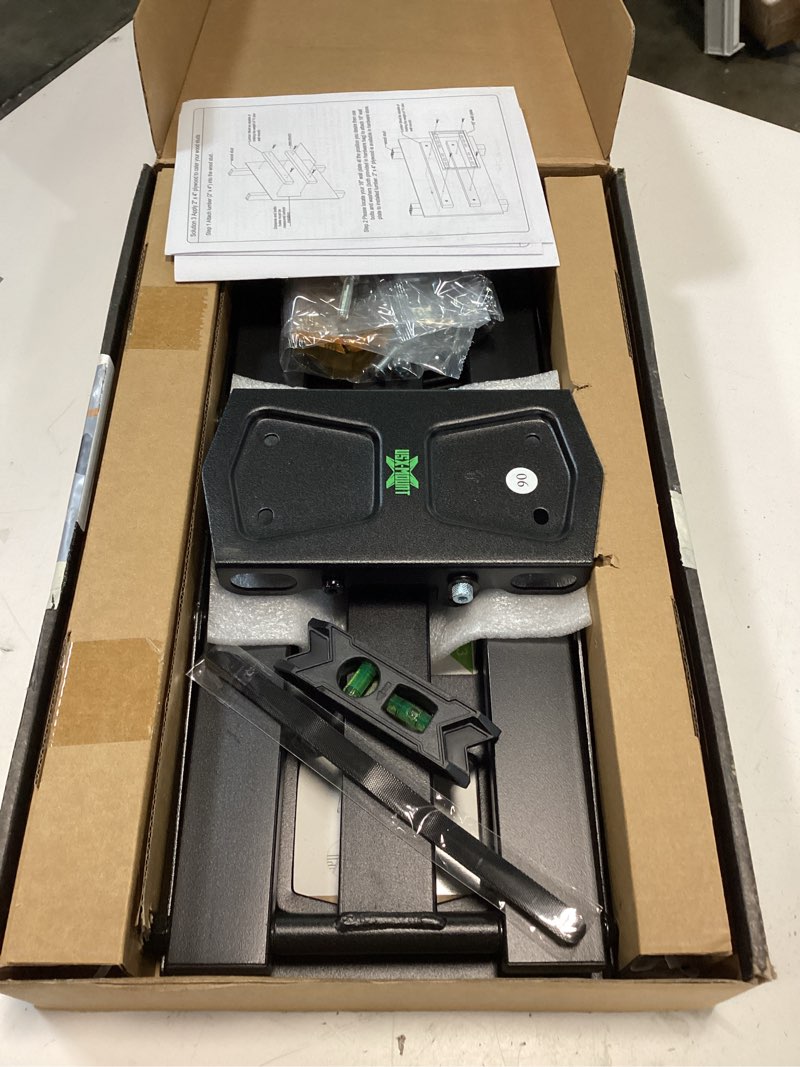 Condition photo showing Good Condition for USX MOUNT Full Motion TV Wall Mount for 42-82 Inch TVs up to 120lbs, Wall Mount TV Bracket with Articulating Swivel Tilt Extension Leveling, Max VESA 600x400mm Fits 12/16" Wood Stud 42-82”Full Motion TV mount