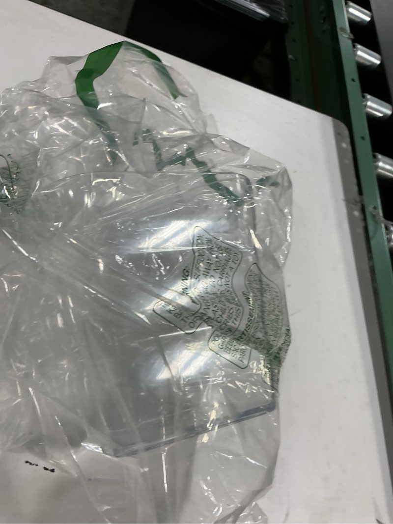 Condition photo showing New/Like New for OGGI Acrylic Square Ice Bucket - Clear Beverage Cooler w/Handles, Wine Cooler, Beer Chiller, Ideal Drink Buckets for Parties, Use Ice Tub for Indoor or Outdoor Bars, 8? x 8? Square Ice Tub 8-Inch by 8-Inch
