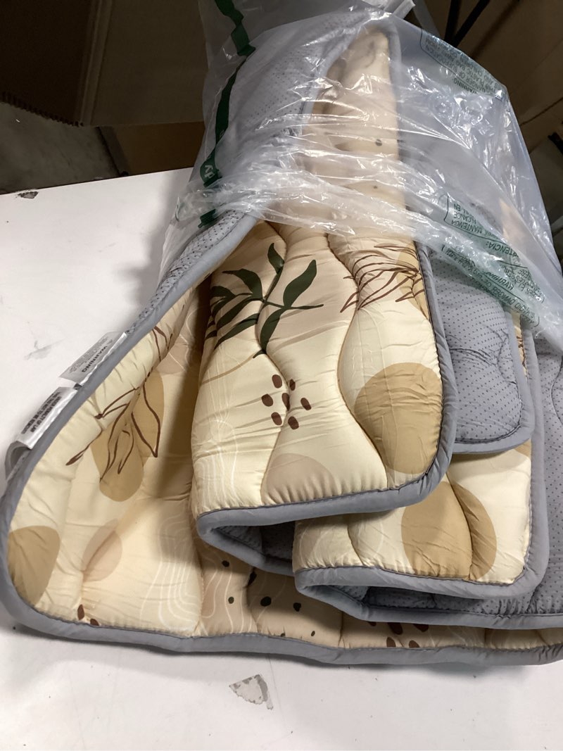 Condition photo showing Good Condition for Blissful Diary Baby Play Mats for Floor, 50x50 Playpen Mat, Thick Cushioning Padding Foam Playmat for Baby and Toddlers Infants, Non-Slip & Machine Washable, Earth Tones Design Earth Tones 50" X 50"