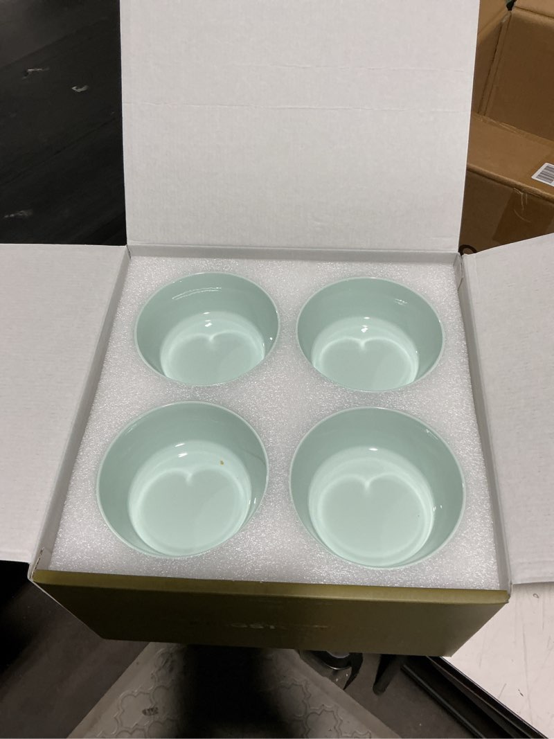 Condition photo showing Good Condition for kingstone bone china dinnerware sets for 4, 12-piece lightweight porcelain plates and bowls sets, scratch resistant dish set, modern kitchen dinner set, microwave & dishwasher safe, mint green mint green service for 4