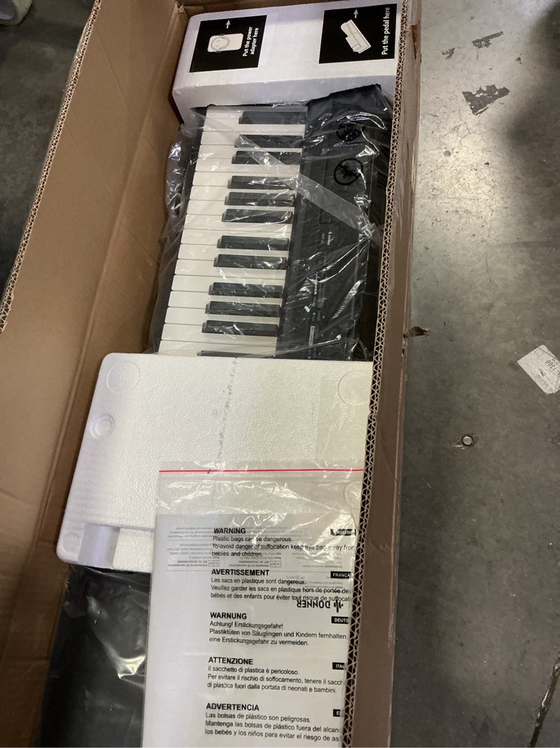 Condition photo showing New/Like New for donner dep-20 beginner digital piano 88 key full size weighted keyboard, portable electric piano with sustain pedal, power supply dep-20 weighted digital piano