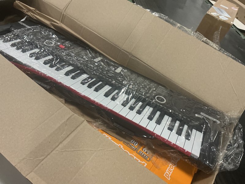 Condition photo showing Good Condition for 61 keys keyboard piano, Electronic Digital Piano with Built-In Speaker Microphone, Sheet Stand and Power Supply, Portable piano Keyboard Gift Teaching for Beginners Black