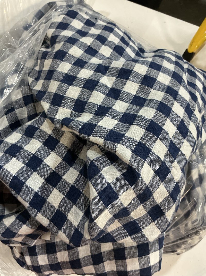 Condition photo showing Good Condition for european linen deluxe bedding bundle, full, navy gingham