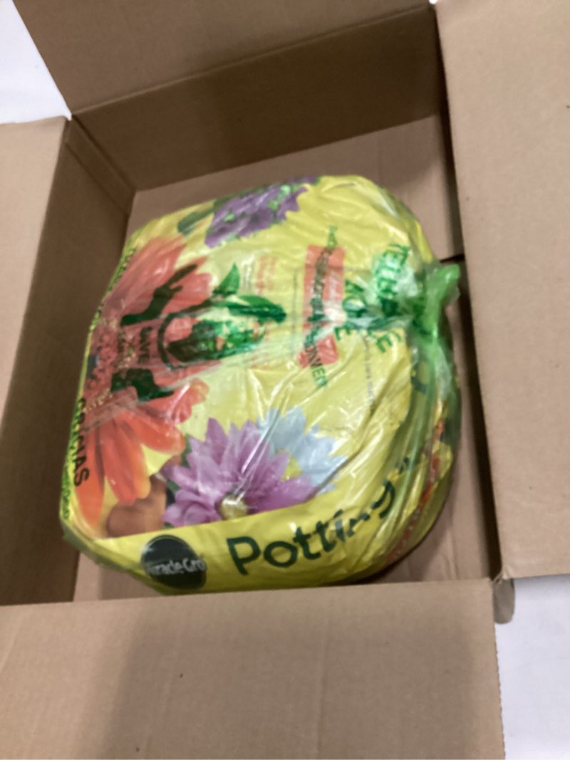Condition photo showing Good Condition for miracle-gro potting mix - for container plants, flowers, vegetables, shrubs, annuals, perennials, potting soil mix, feeds up to 6 months, 16 qt. (2-pack) 2-pack 16 qt.