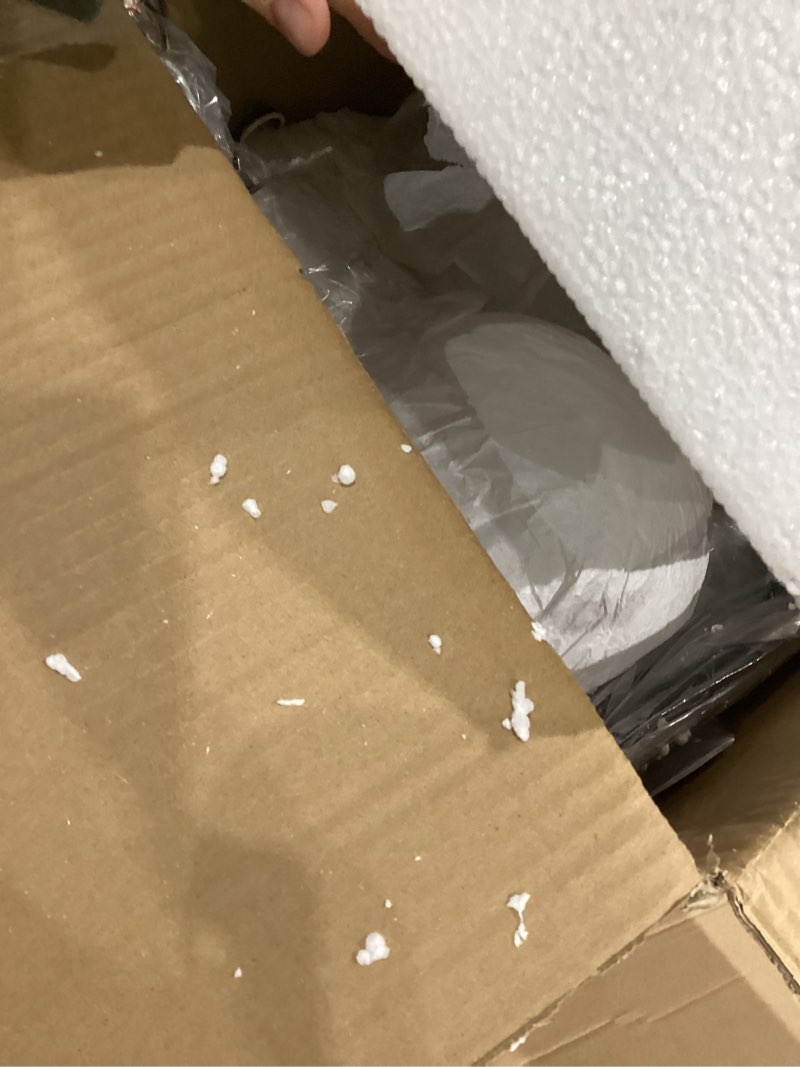 Condition photo showing New/Like New for Emak Modern Brushed Gold Pendant Light, 8 Inch Pendant Lights Kitchen Island with Clear Glass Shade, Modern Hanging Light Fixture for Kitchen, Bathroom, Bedroom, Dining Room, PL125-BGD Brushed Gold - 1PC