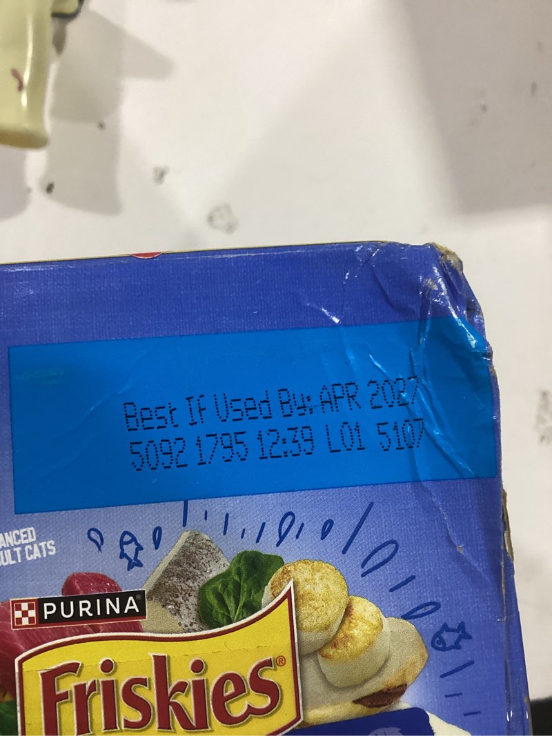 Condition photo showing New/Like New for Purina Friskies Wet Cat Food Variety Pack, Oceans of Delight Flaked and Prime Filets - (Pack of 40) 5.5 oz. Cans 5.5 Ounce (Pack of 40)
