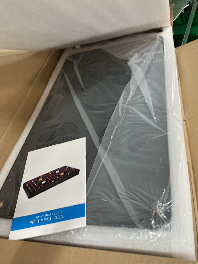 Condition photo showing New/Like New for led grow light cree cob 2000w, full spectrum plant growth lamp, double switch & daisy chain, white aluminum