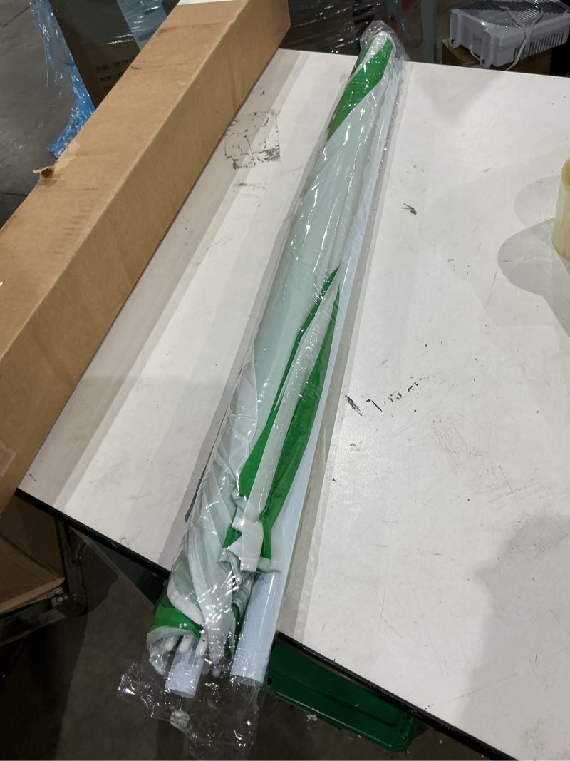 Condition photo showing Good Condition for stansport picnic umbrella (617-300), green/white