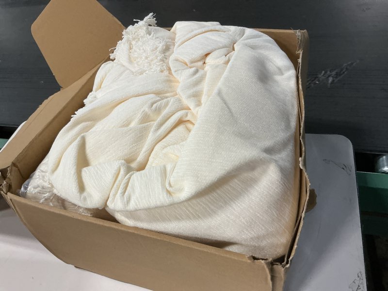 Condition photo showing Good Condition for Sectional Couch Covers, 2 Pieces Chenille Sofa Cover L Shaped Couch Cover Blanket for Dogs Washable Sofa Slipcovers Pet Furniture Protector (XX-Large: 71" x 118" + 71" x 118", Beige) Beige XX-Large