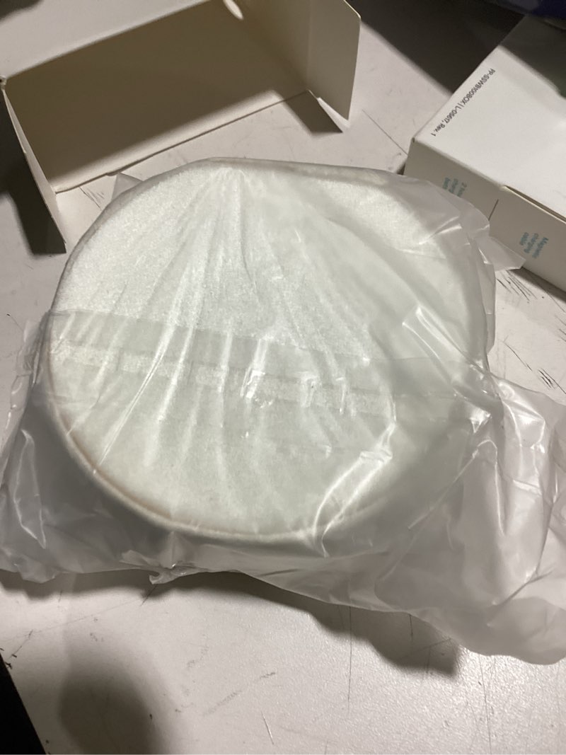 Condition photo showing New/Like New for dajasan velvet travel jewelry boxes, small travel jewelry case, portable travel jewelry organizer box for birthday mother's day valentine's day (beige) round beige 2