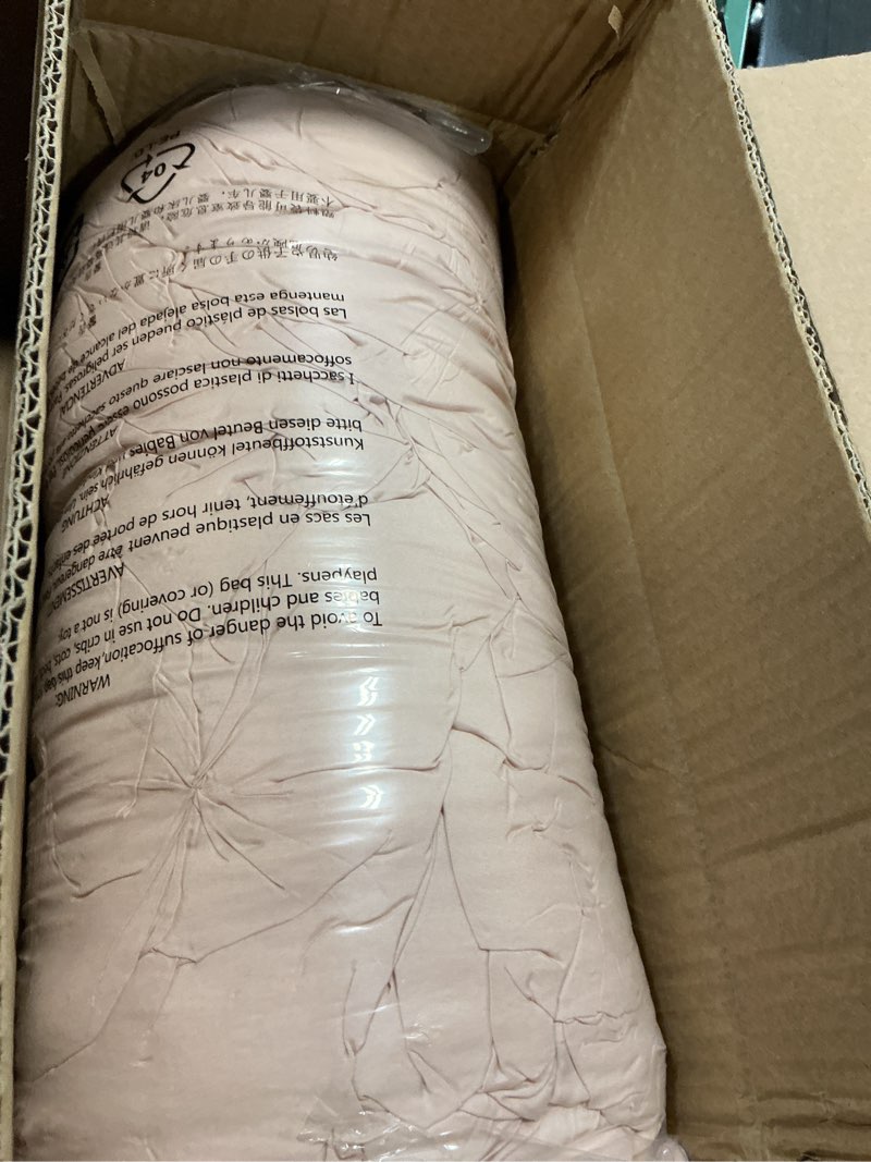 Condition photo showing Good Condition for amazon basics 2-piece all-season soft down-alternative comforter bedding set, pinch pleat design with piped edges, twin/twinxl, blush blush twin/twin xl
