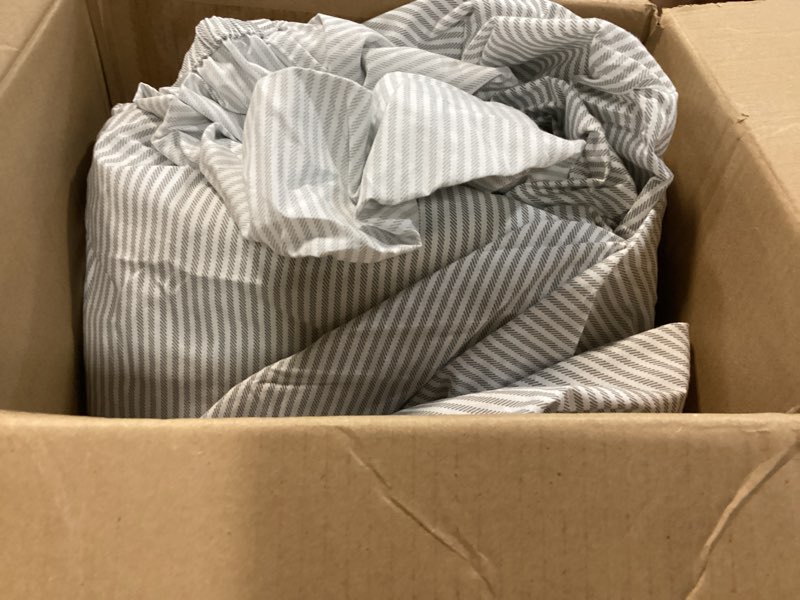 Condition photo showing Good Condition for mainstays 3-piece 300 thread count beige geo cotton blend percale bed sheet set, twin xl
