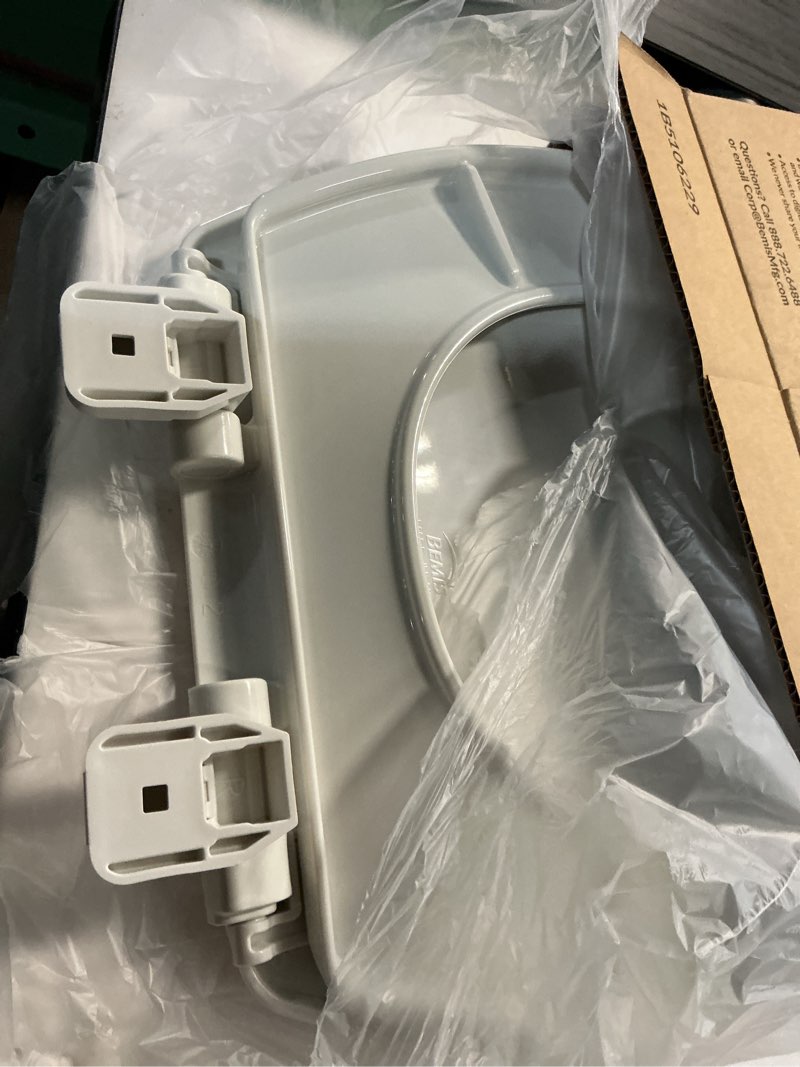 Condition photo showing Good Condition for little2big toilet seat with built-in toddler potty training seat, slow close, easy to install, made in usa, elongated, white