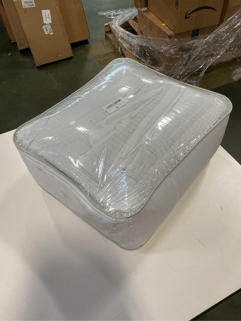 Condition photo showing New/Like New for HOMBYS 3 Piece Seersucker Oversized King Comforter Set 132x120, Breathable White Soft Comforter Set, Lightweight Down Alternative Comforter, Bedding Comforter Sets with 2 Pillow Shams for All Season White 120x132