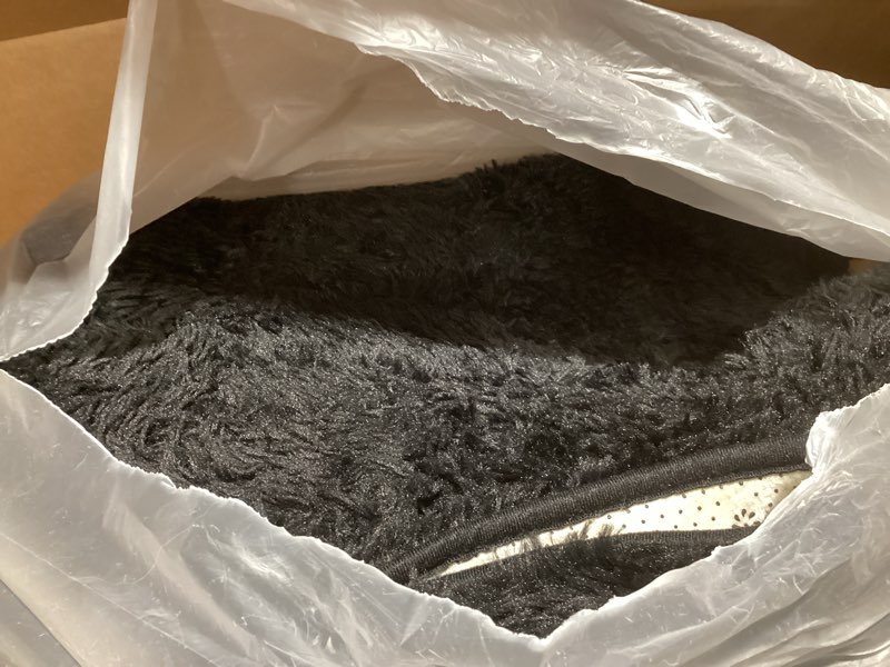 Condition photo showing New/Like New for Area Rugs for Living Room Bedroom, 4 x 6 Ft Non-Slip Modern Area Rug, Soft Thickened Memory Foam Rug, Comfy Minimalist Indoor Carpet for Boys Girls Room Nursery Dorm Home Decor, Black Black 4 x 6 Feet