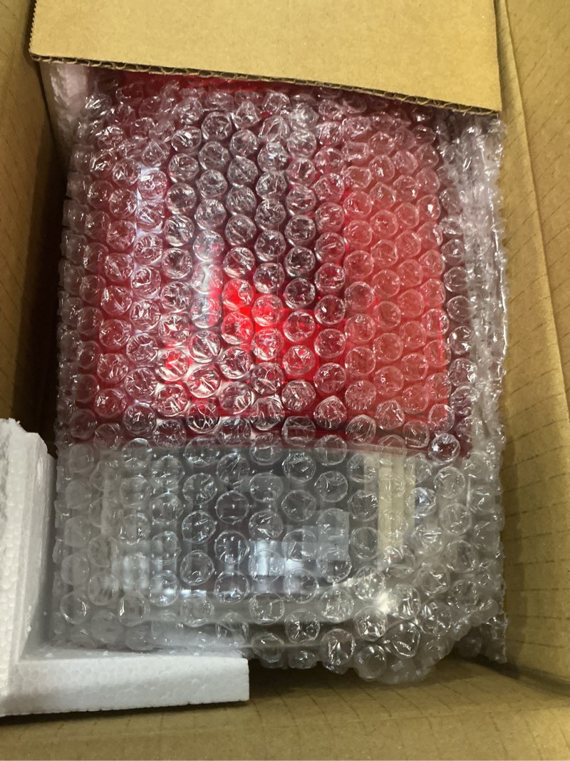 Condition photo showing Good Condition for for oldsmobile bravada 1996-2001 pair rear tail lights driver and passenger side assembly unit gm2800127, gm2801127, gm2801126, gm2800126 | 19179358 19179679