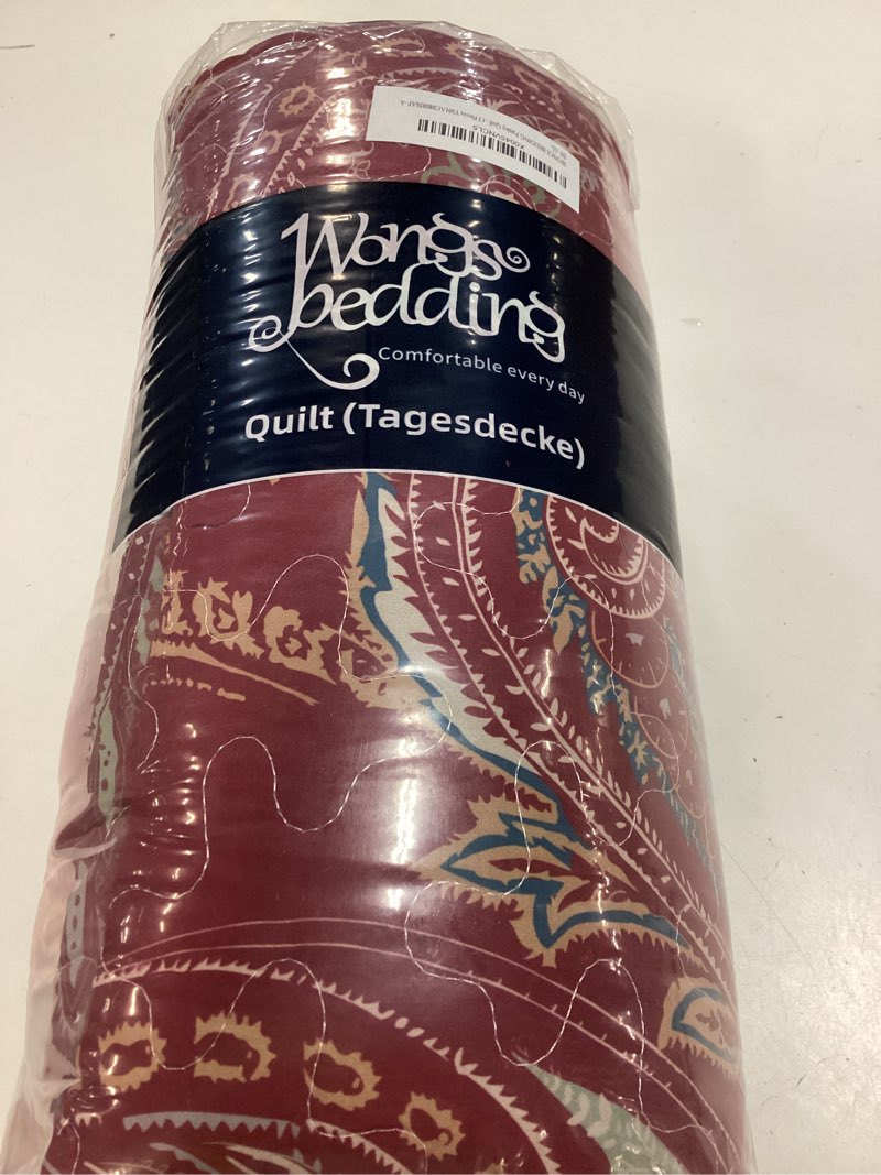 Condition photo showing New/Like New for wongs bedding boho quilt set queen,3 pieces red paisley pattern bedspread coverlet set,lightweight microfiber bohemian bedding set for all season 96"×90" red queen (96"w×90"l)