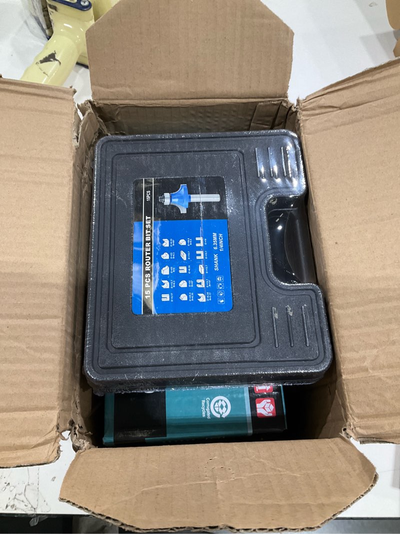 Condition photo showing New/Like New for TwoWin Router Tool, 110V 800W Compact Palm Wood Router Tool for Woodworking, Electric Hand Trimmer 1/4" Collets Woodworking Tool Laminate Trimmer + Tungsten Carbide Router with 15 Pcs Router Bits 3702