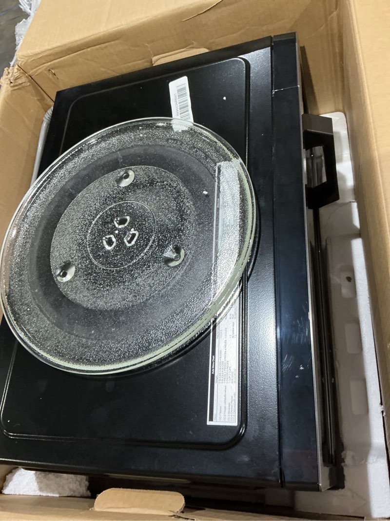 Condition photo showing Good Condition for toshiba em131a5c-bs countertop microwave ovens 1.2 cu ft, 12.4" removable turntable smart humidity sensor 12 auto menus mute function eco mode easy clean interior black color 1000w 1.2 cu.ft